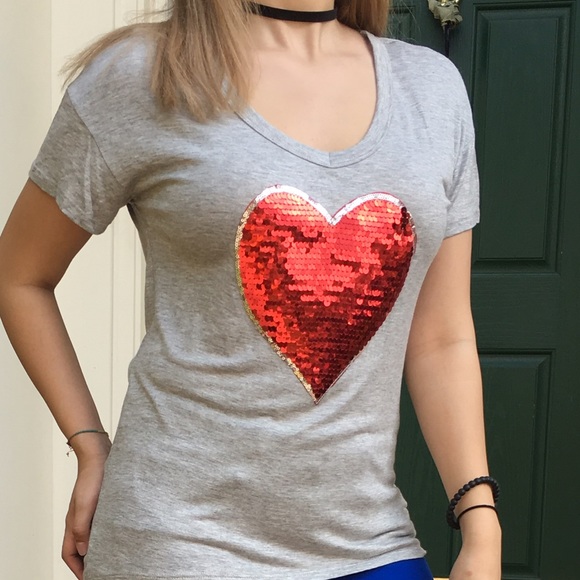 ❗️CLEARANCE ❗️Gray Heart Sequin Top - Picture 3 of 4