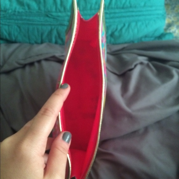 Pink large Lilly Pulitzer makeup bag - Picture 3 of 3