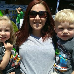 Meet your Posher, Jennifer