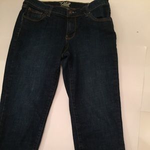 Old Navy Flirt Capris crops