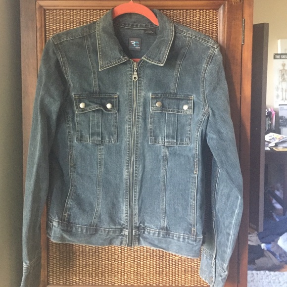 Jean jacket - Picture 3 of 3