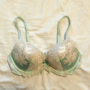 VS Cinderella Very Sexy Push Up Bra