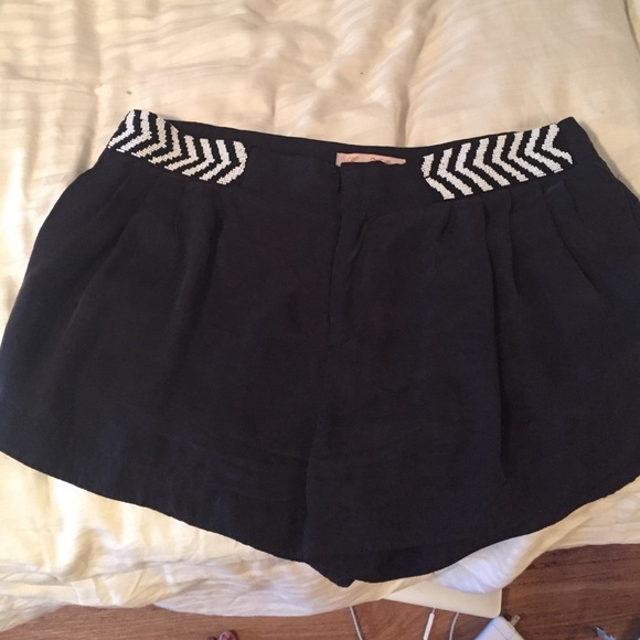 Mara Hoffman black embroidered shorts !