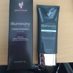 Younique illuminate clear cleanser for oily skin.