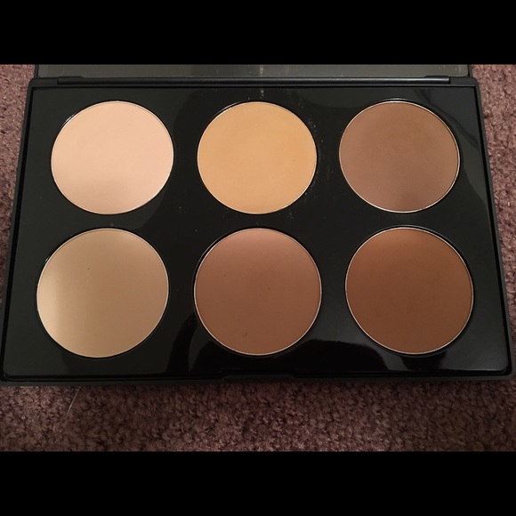 Pressed Powder Foundation Pallette
