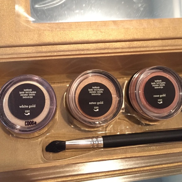 Bare Minerals Set Loose Shadows - Picture 3 of 4