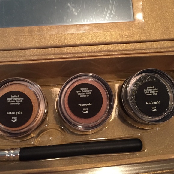 Bare Minerals Set Loose Shadows - Picture 4 of 4