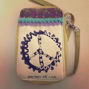 Natural life wristlet