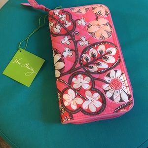 BNWT Vera Bradley Accordion Wallet in Blush Pink