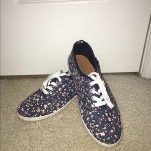 Floral canvas shoes