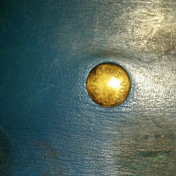 Authentic Vintage Louis Vuitton Epi Pattern Key Card Holder in Tiffany Blue. - Picture 5 of 6