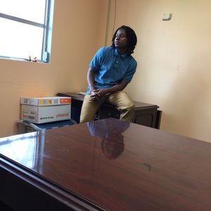 Meet your Posher, Latoya