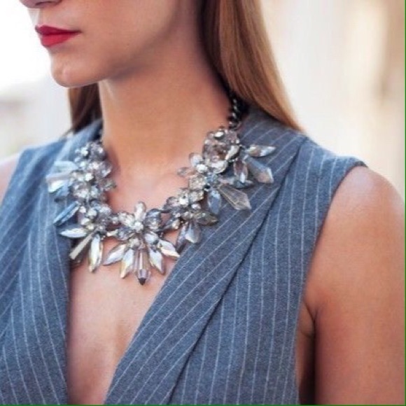 Jewelry | Ice grey silver glam statement necklace - Picture 4 of 4