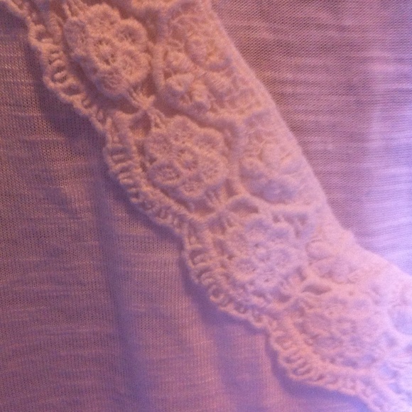 crop top - Picture 2 of 2