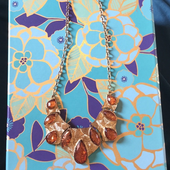 Beautiful gold statement necklace w/ copper stones