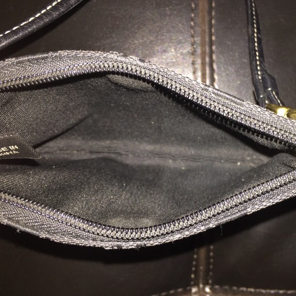 Coach wristlet - Picture 2 of 2