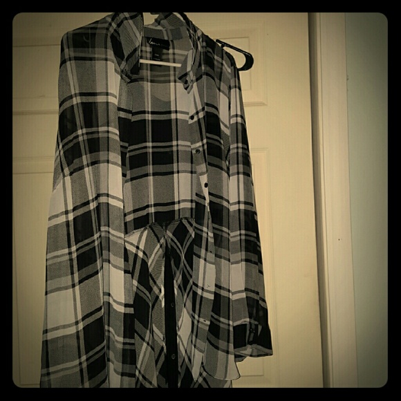 Plaid Chiffon Hi-Lo blouse
