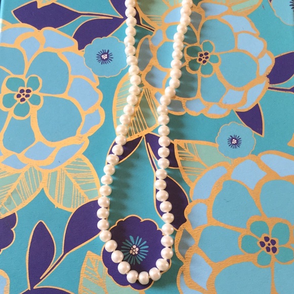 Real Pearl Necklace - Picture 1 of 1
