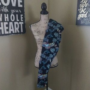 LuLaRoe Tall/Curvy Leggings RARE print!