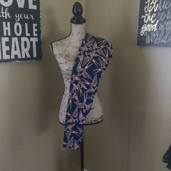 LuLaRoe Scissor Bird Leggings Tall & Curvy New!