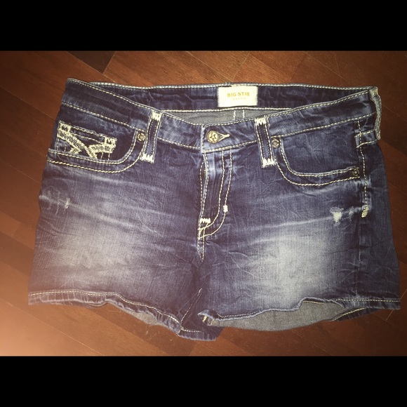 Big Star Maddie from Buckle.  Size 30. Preowned