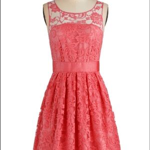 "When the night comes" dress in coral