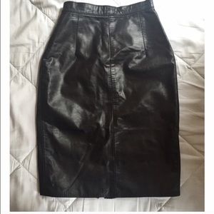 Genuine leather pencil skirt