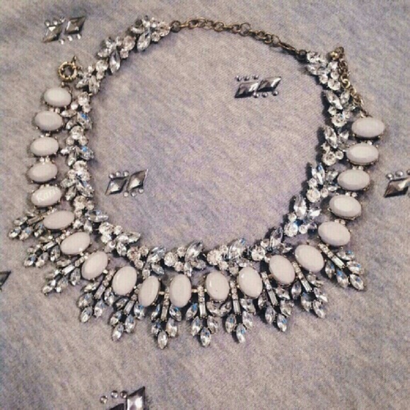 Jewelry | Hello Halo necklace - Picture 4 of 4