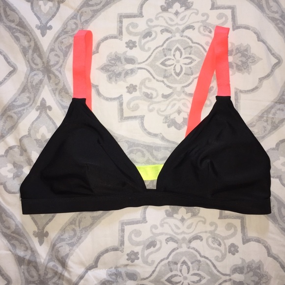 Black bikini top