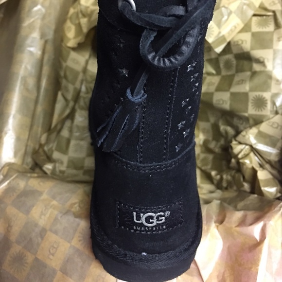 BLACK UGGS BRAND NEW 🔴🔴SOLD🔴🔴 - Picture 2 of 3