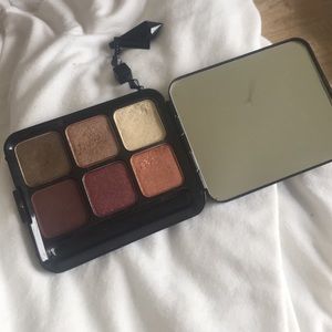 MAC 6 in 1 eyeshadow pack