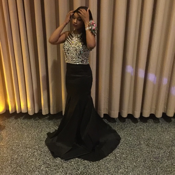 Prom dress for sale! - Picture 2 of 4