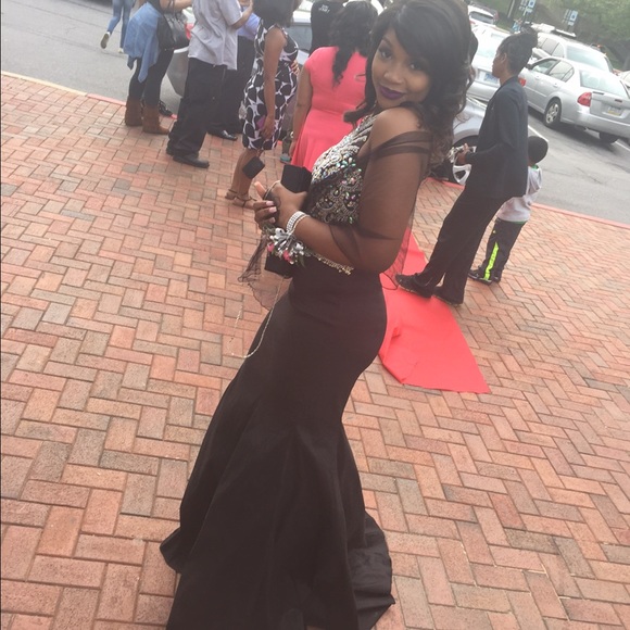 Prom dress for sale! - Picture 3 of 4