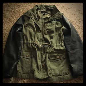 ⭐️NEW⭐️ Green military jacket - NWNT