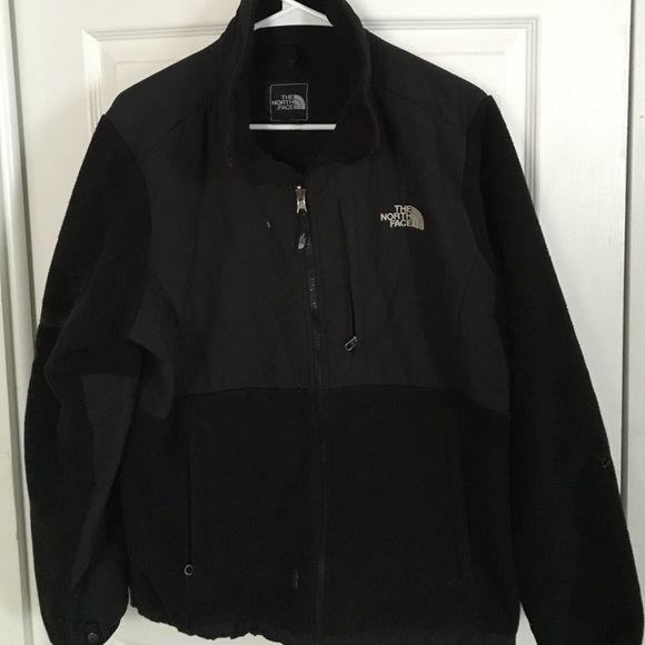 Woman's North Face Fleece Jacket