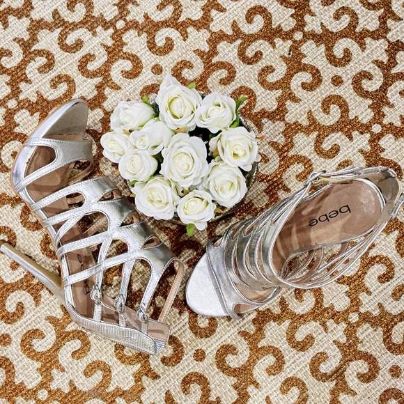 🎉SALE🎉 BEBE Metallic Silver Strappy Heels