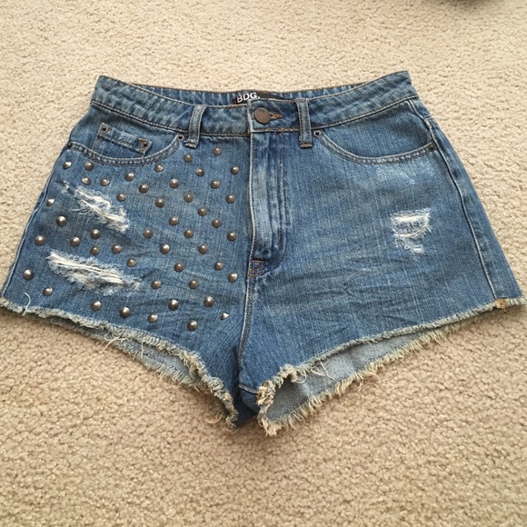 High Waisted Cheeky jean shorts