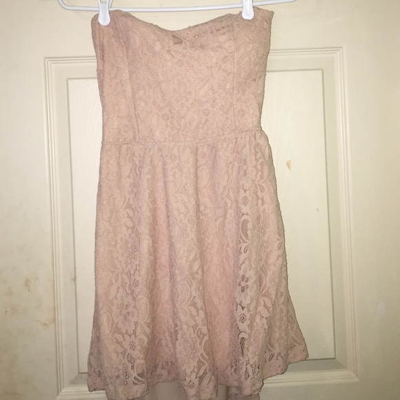 Beautiful strapless lace tan dress