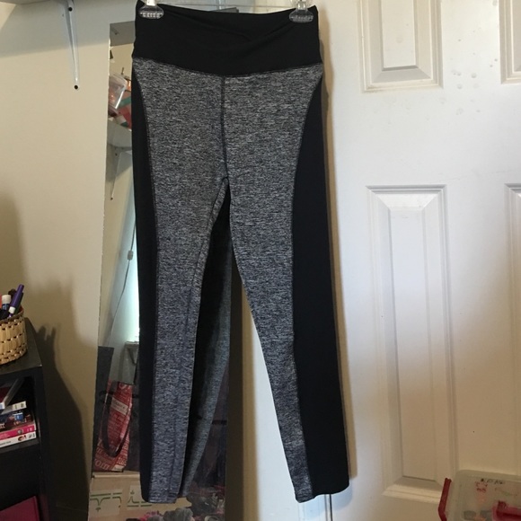 Active leggings small!!!