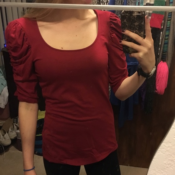 Red Express top - Picture 2 of 2