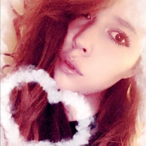 Meet your Posher, Ariana