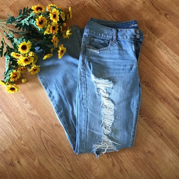 American Eagle Outfitters Denim - American Eagle destroyed jeans
