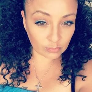 Meet your Posher, Carolina