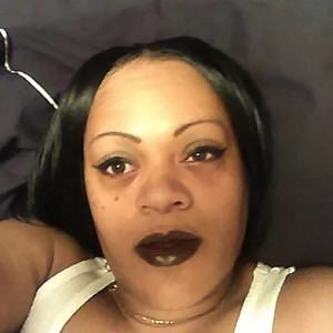 Meet your Posher, Juanita