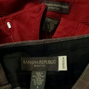 2 pairs of banana republic capris