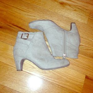 Gray bootie