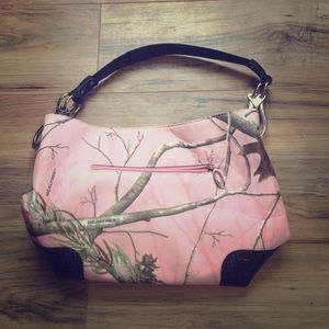 Pink camo purse💕