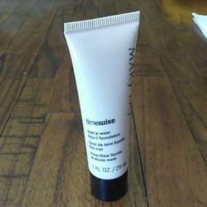 Mary Kay TimeWise Matte-wear Liquid Foundation