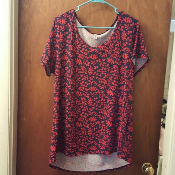 Lularoe classic tee