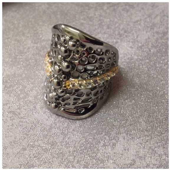 Anitanja Sea Fan Noir Ring - Picture 3 of 3